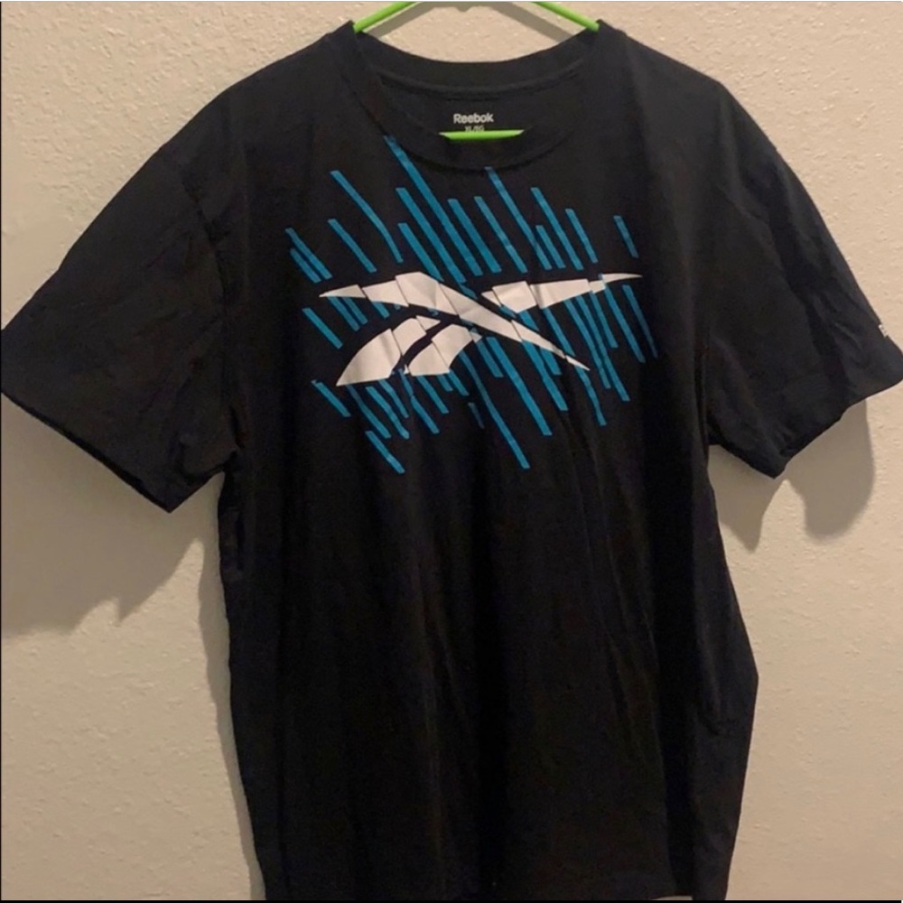(2) Classic Reebok T-shirts 🔹🔺 - Picture 2 of 11